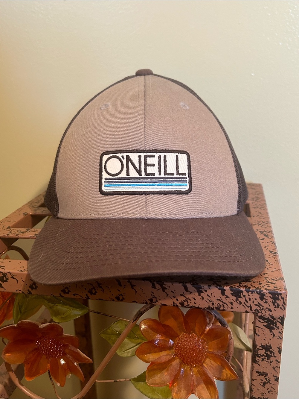 O'Neill Gray and Brown Patch Cap with Blue Stripe Accent Trucker SnapBack